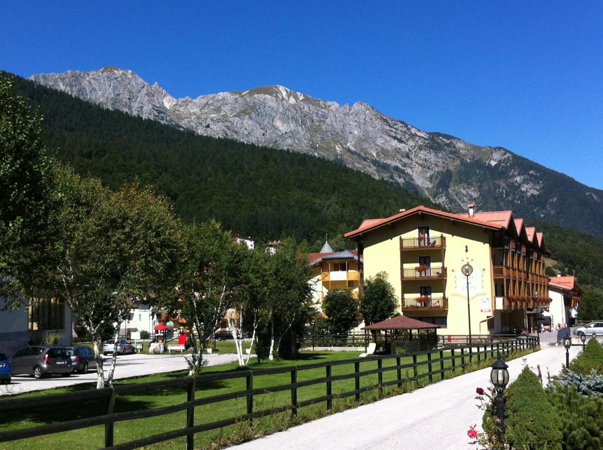 Hotel Al Plan Андало Экстерьер фото