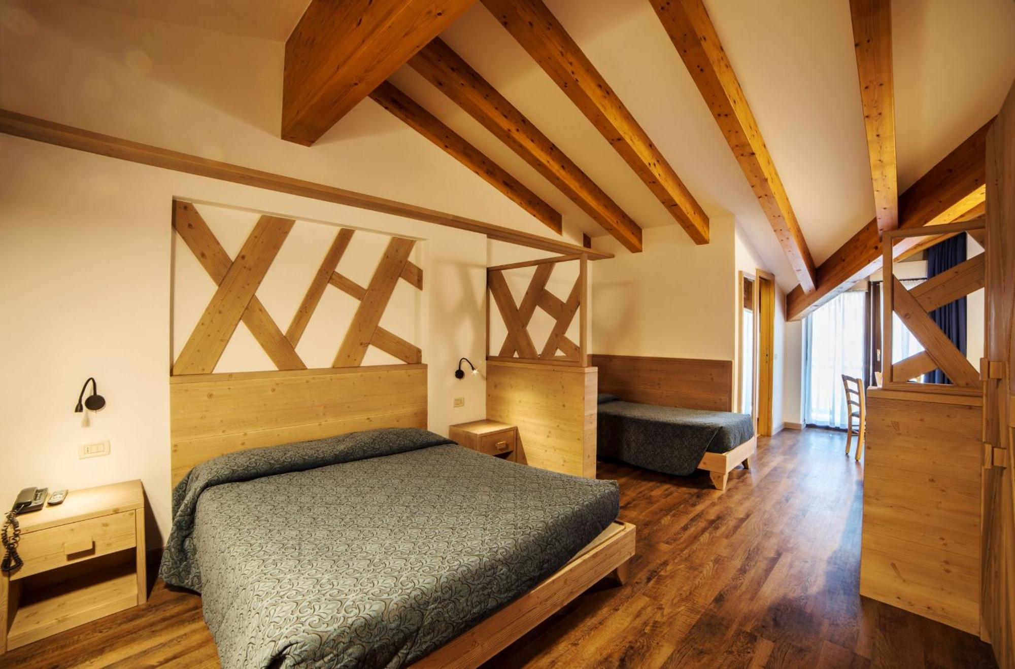 Hotel Al Plan Андало Экстерьер фото